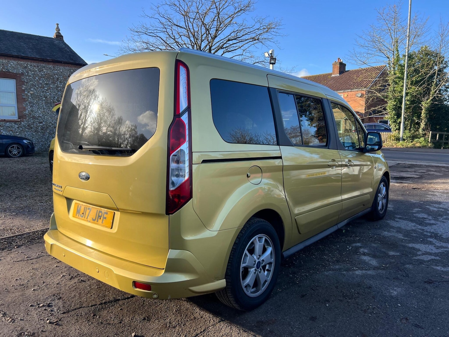 Used Ford Grand Tourneo Connect 2017 for sale - 76728175: Photo 7