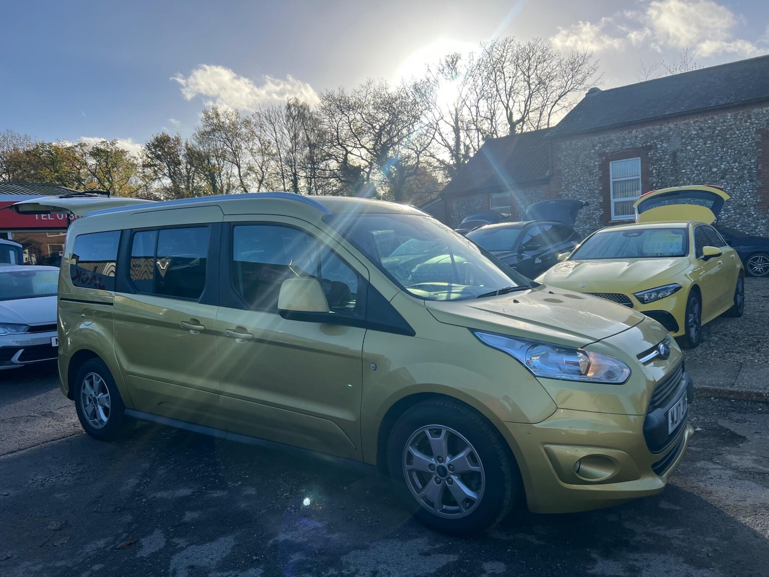 Used Ford Grand Tourneo Connect 2017 for sale - 76728175: Photo 70