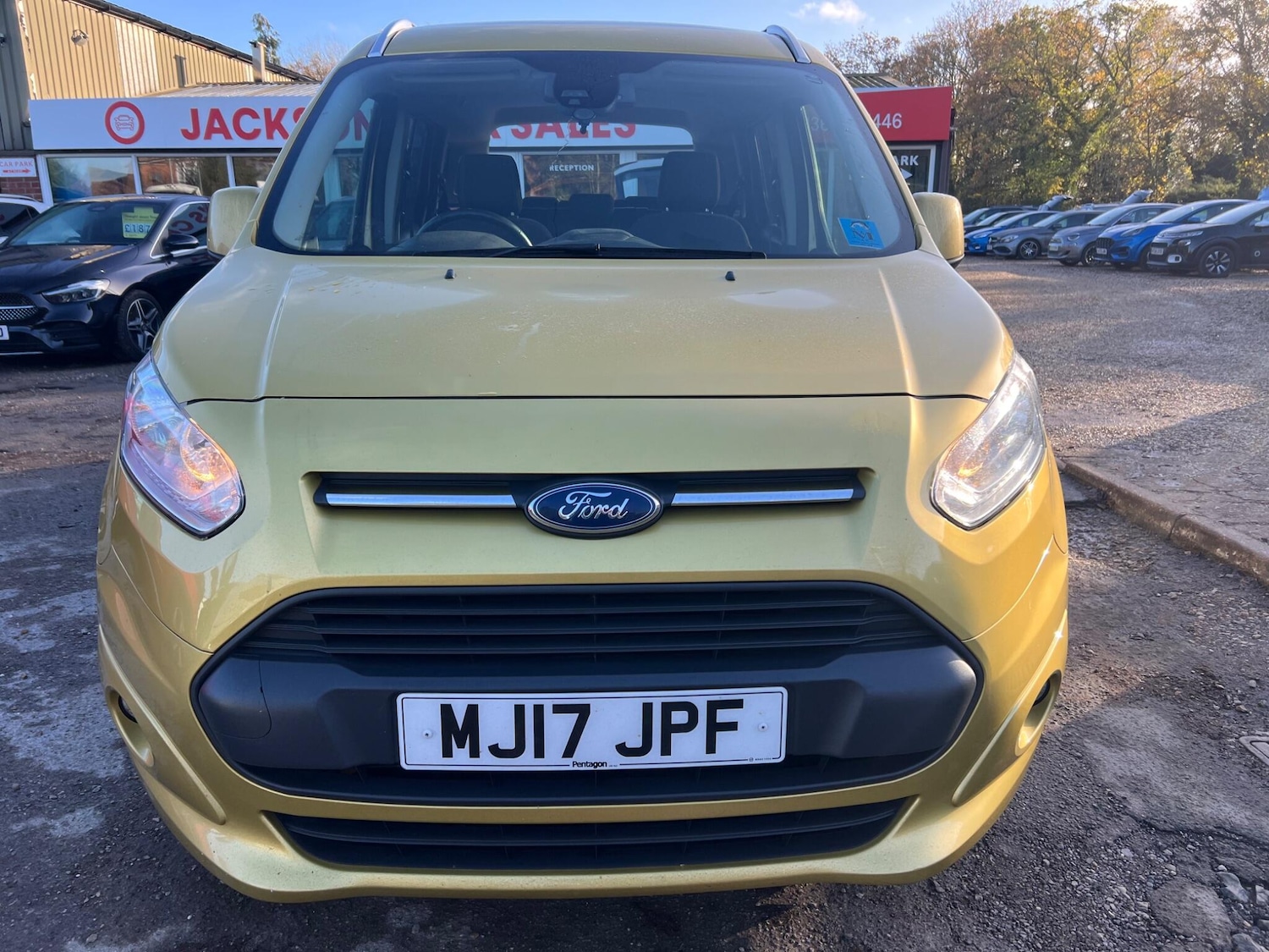 Used Ford Grand Tourneo Connect 2017 for sale - 76728175: Photo 72