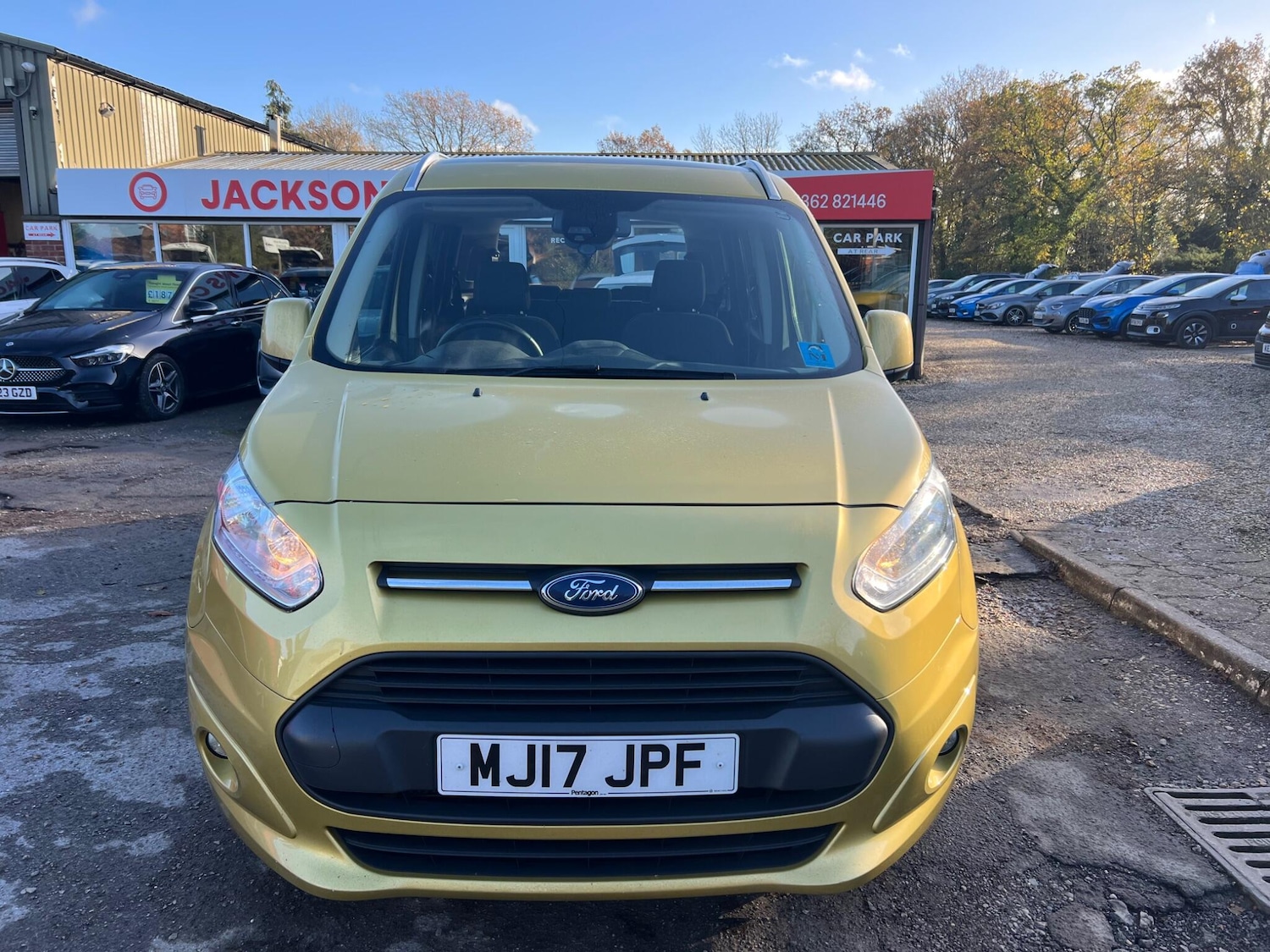 Used Ford Grand Tourneo Connect 2017 for sale - 76728175: Photo 74