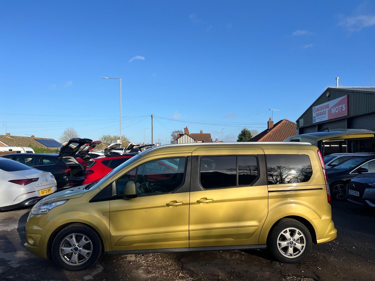 Used Ford Grand Tourneo Connect 2017 for sale - 76728175: Photo 76