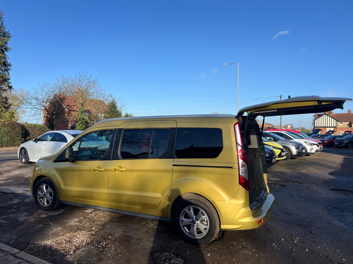 Used Ford Grand Tourneo Connect 2017 for sale - 76728175: Photo 78