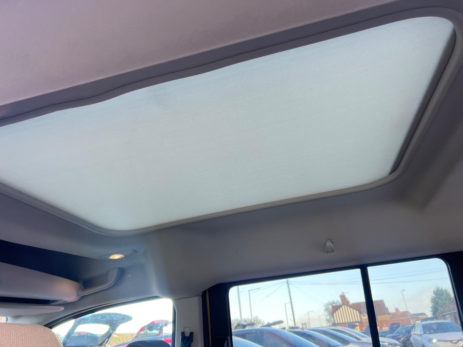 Used Ford Grand Tourneo Connect 2017 for sale - 76728175: Photo 82