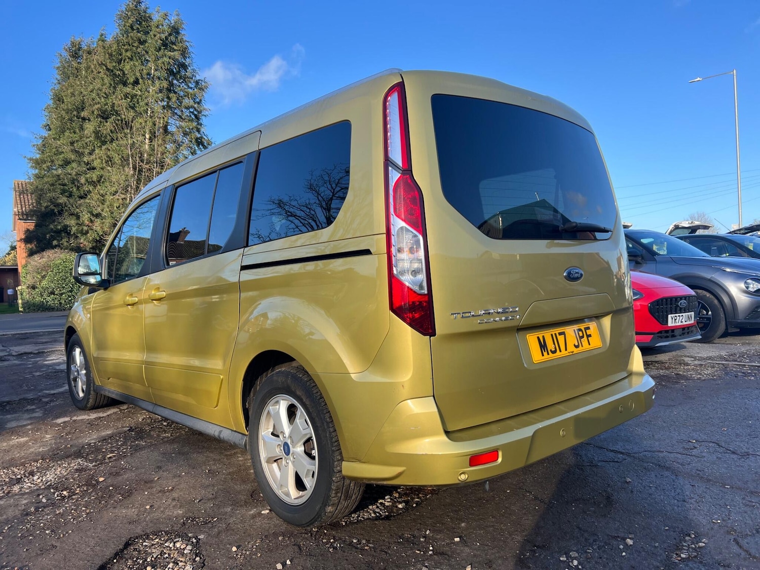 Used Ford Grand Tourneo Connect 2017 for sale - 76728175: Photo 88