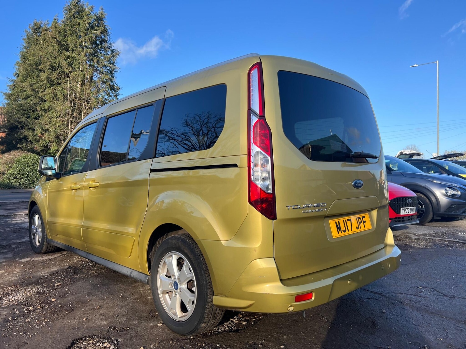 Used Ford Grand Tourneo Connect 2017 for sale - 76728175: Photo 89