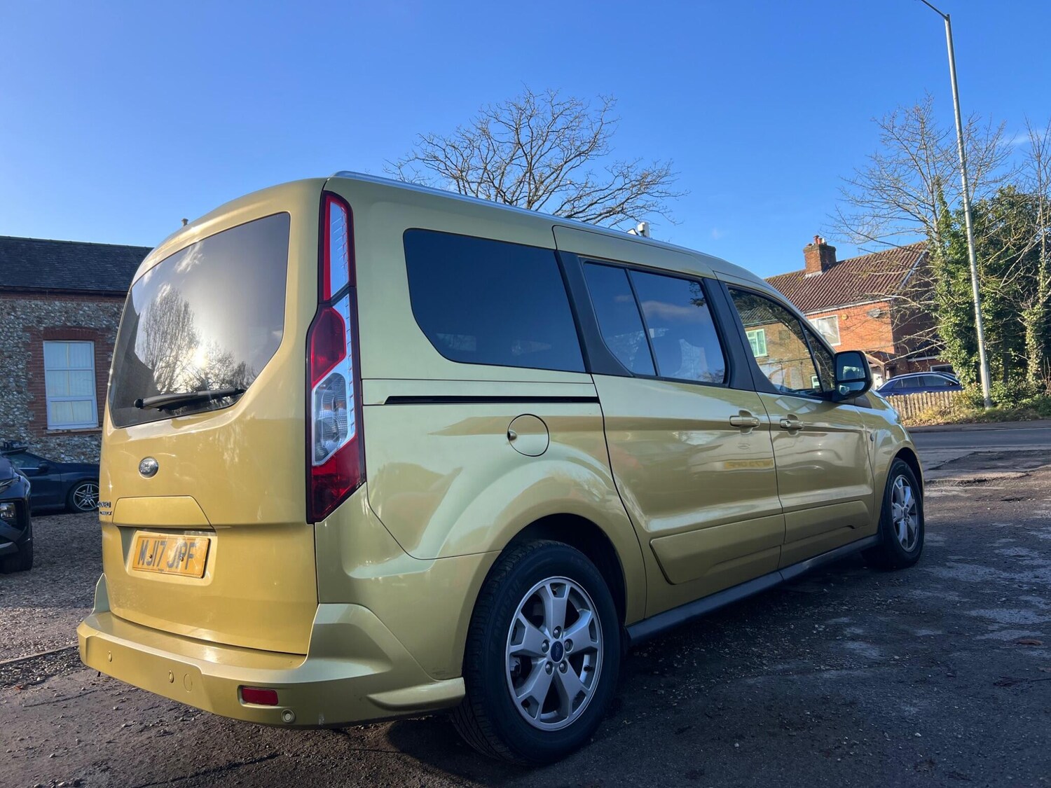 Used Ford Grand Tourneo Connect 2017 for sale - 76728175: Photo 93