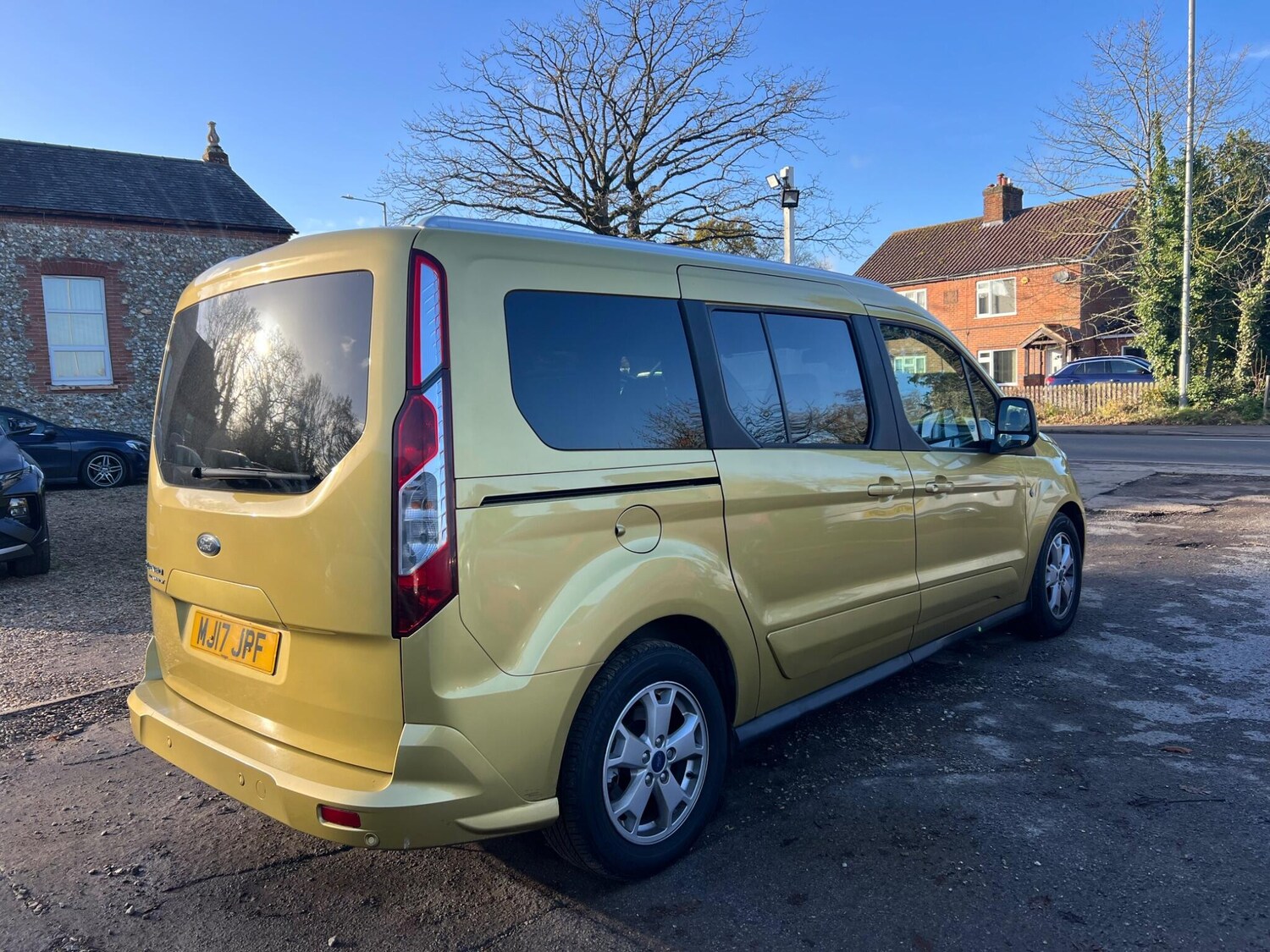 Used Ford Grand Tourneo Connect 2017 for sale - 76728175: Photo 95