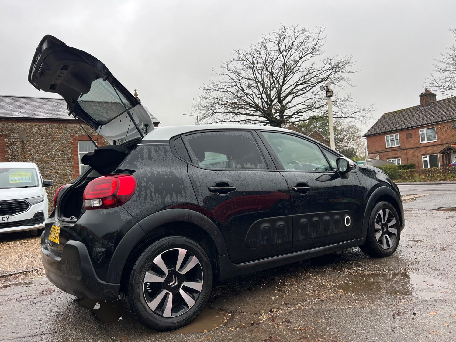 Used Citroen C3 2018 for sale - 76573378: Photo 10