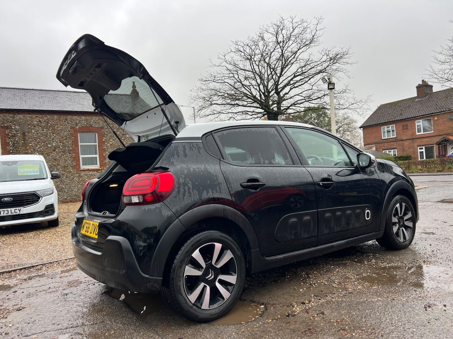 Used Citroen C3 2018 for sale - 76573378: Photo 8