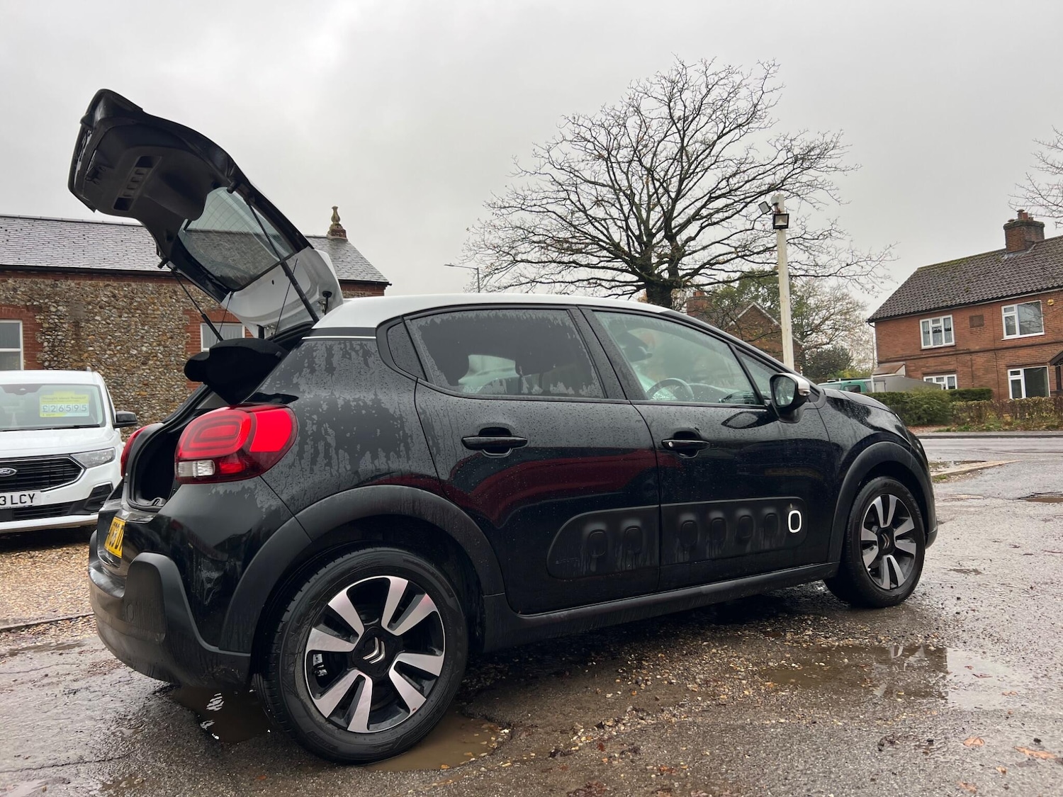 Used Citroen C3 2018 for sale - 76573378: Photo 9