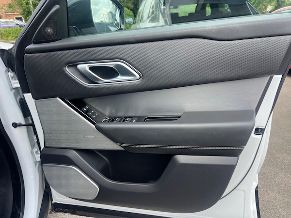 Used Land Rover Range Rover Velar 2022 for sale - 75002888: Photo 90