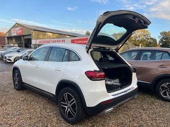 Used Mercedes-Benz GLA 2023 for sale - 76337377: Photo