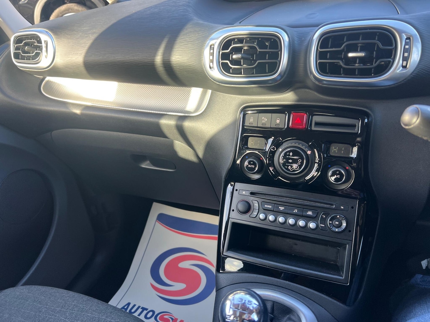 Used Citroen C3 Picasso 2016 for sale - 76032675: Photo 79