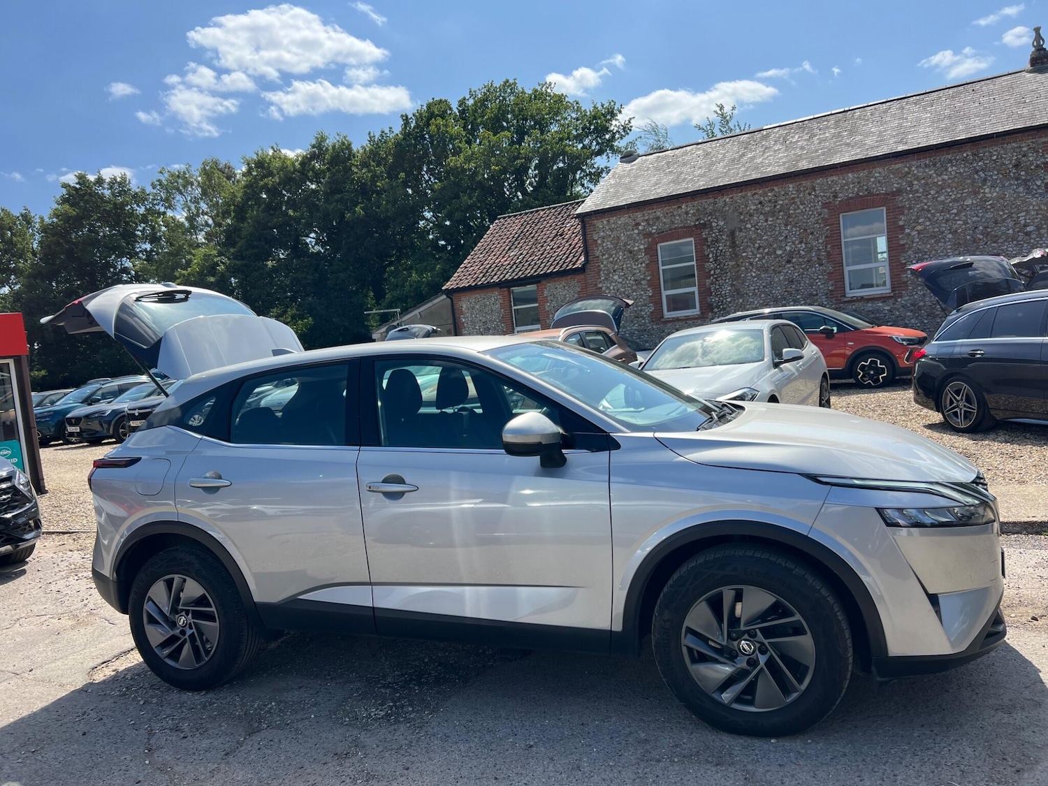 Used Nissan Qashqai for sale - 76995661: Photo 22