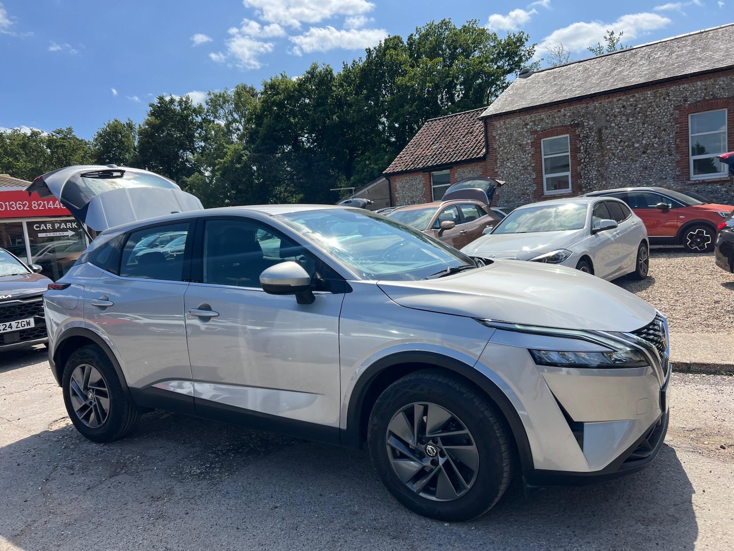 Used Nissan Qashqai for sale - 76995661: Photo 24