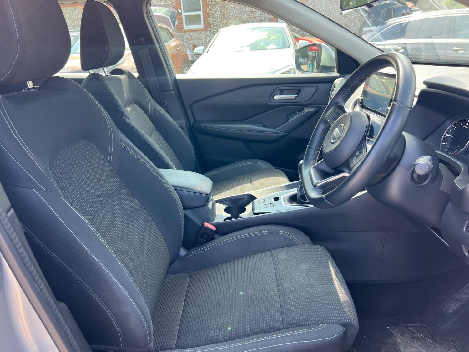 Used Nissan Qashqai for sale - 76995661: Photo 30