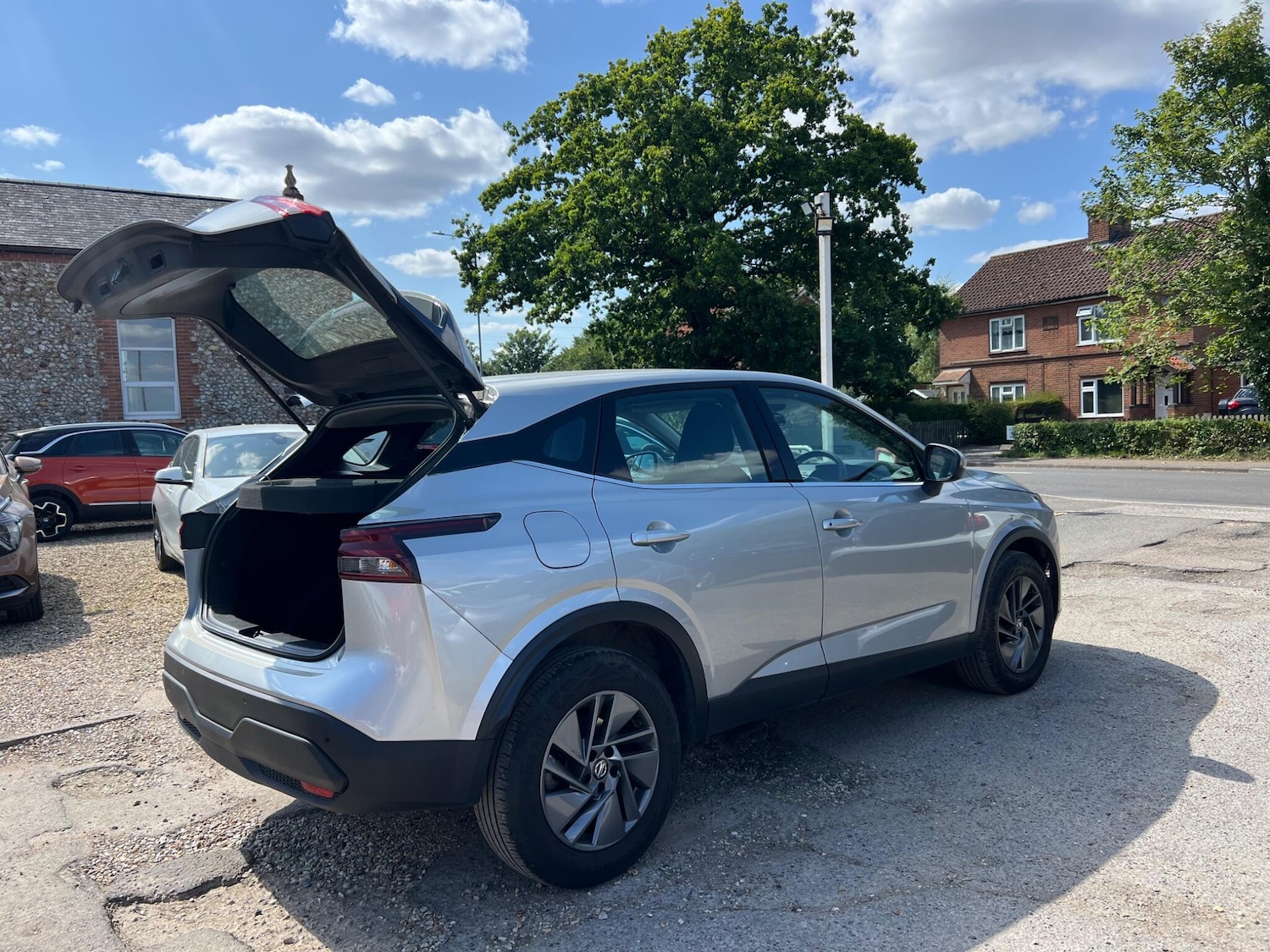 Used Nissan Qashqai for sale - 76995661: Photo 32