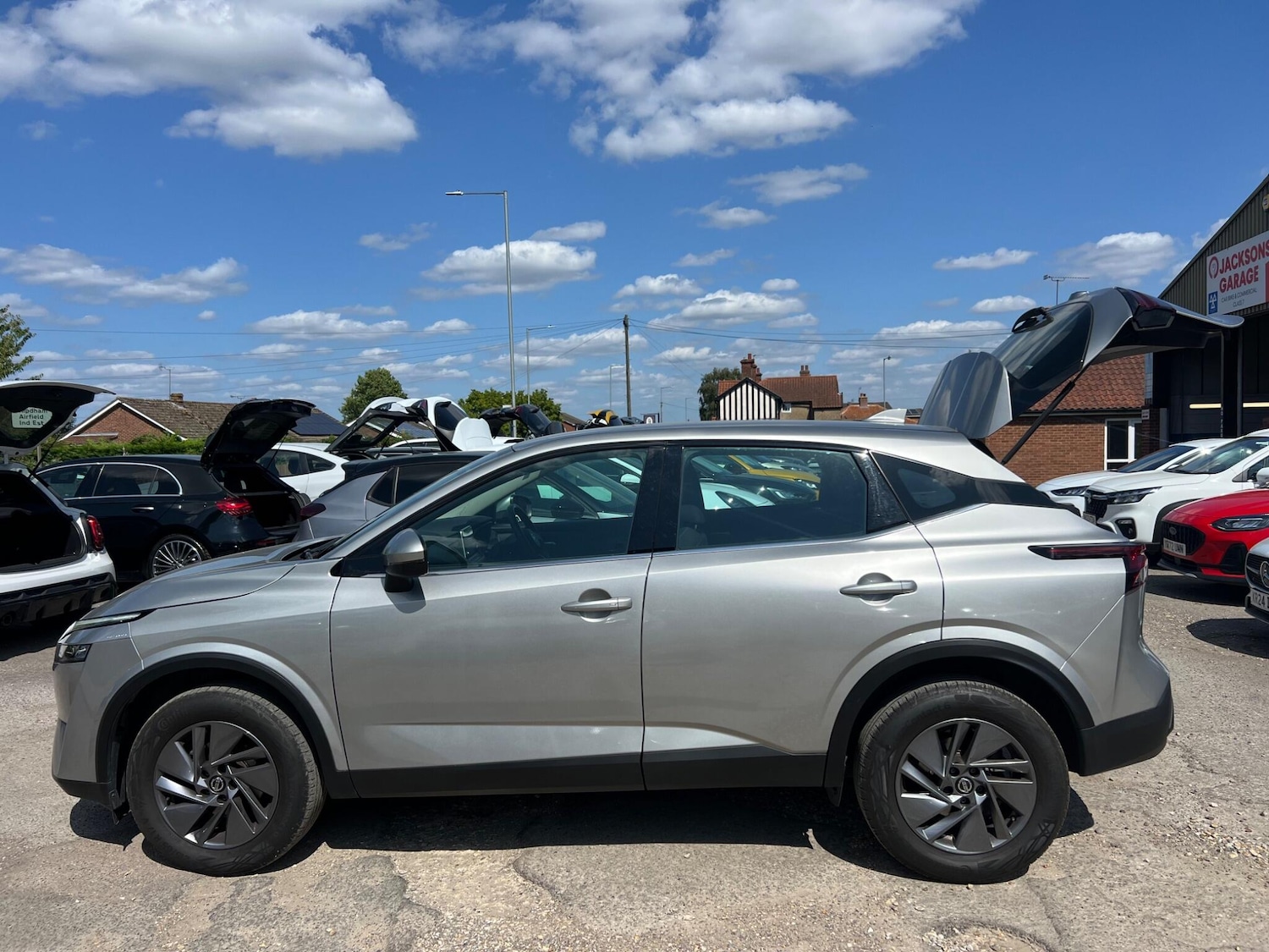 Used Nissan Qashqai for sale - 76995661: Photo 50