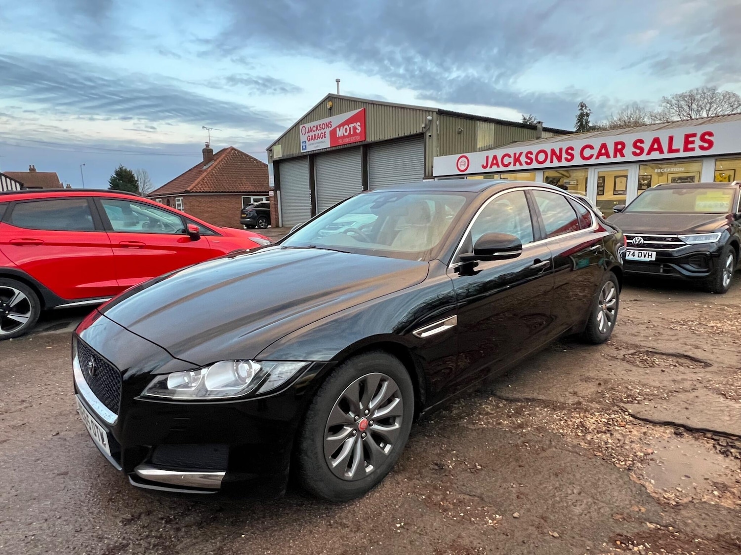 Used Jaguar XF 2016 for sale - 76839393: Photo 15