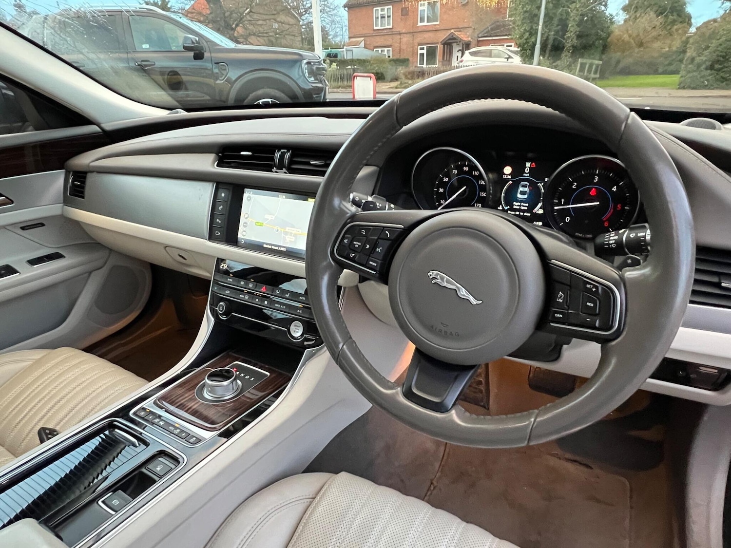 Used Jaguar XF 2016 for sale - 76839393: Photo 48