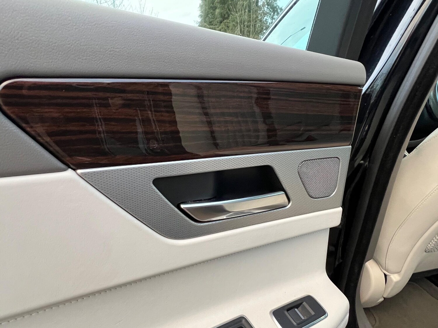 Used Jaguar XF 2016 for sale - 76839393: Photo 69