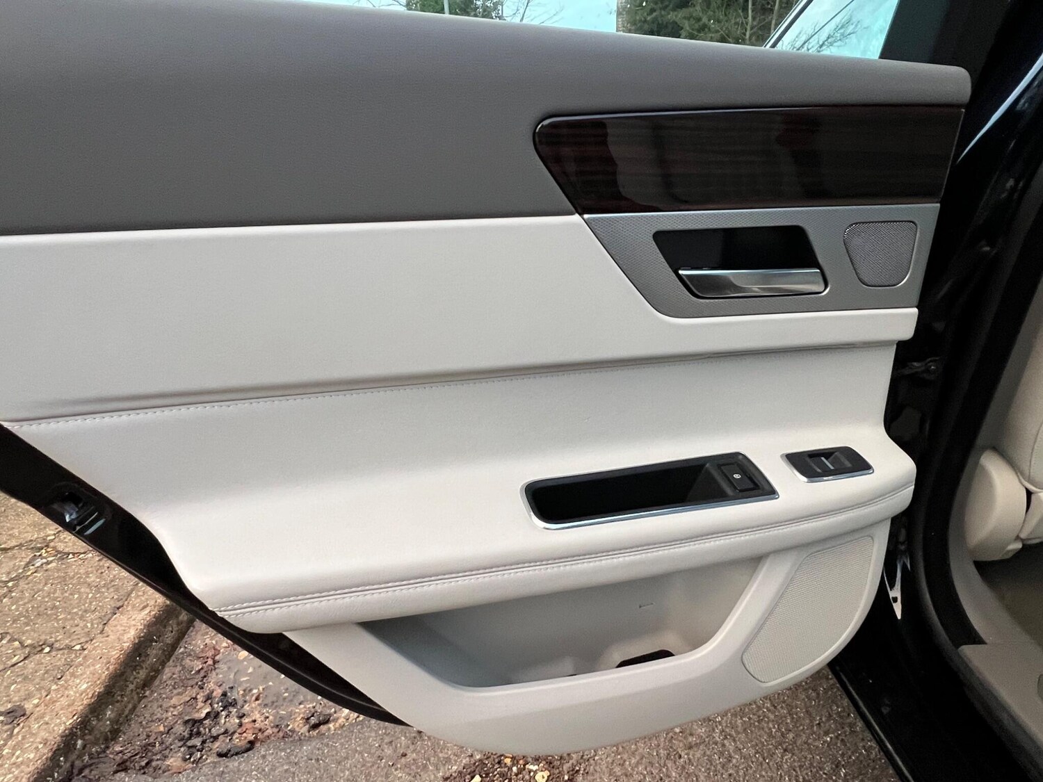 Used Jaguar XF 2016 for sale - 76839393: Photo 70