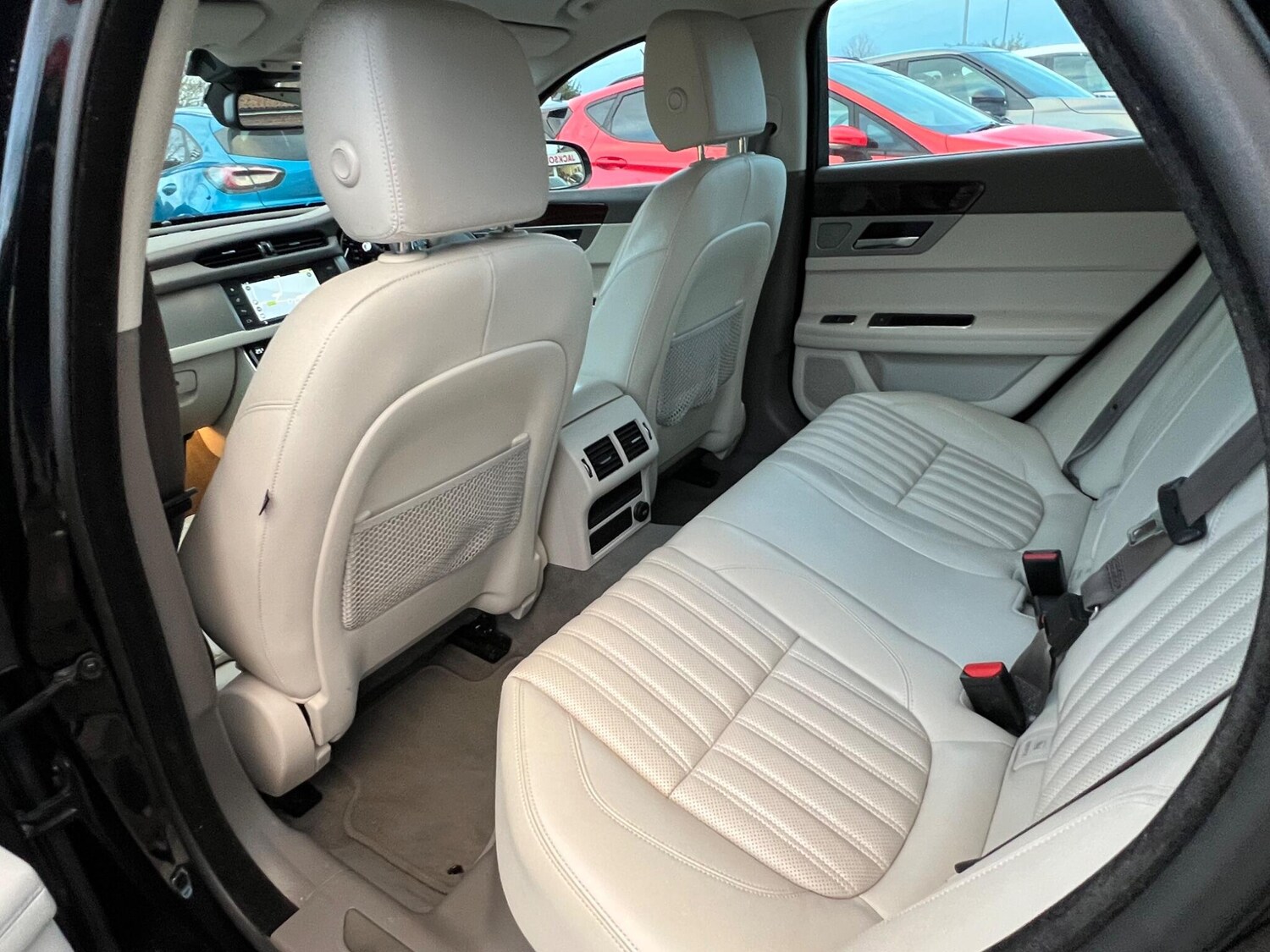 Used Jaguar XF 2016 for sale - 76839393: Photo 71