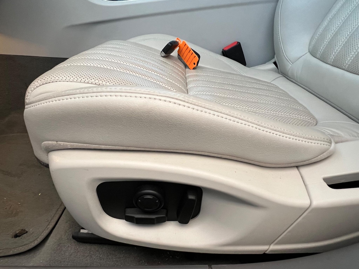 Used Jaguar XF 2016 for sale - 76839393: Photo 77