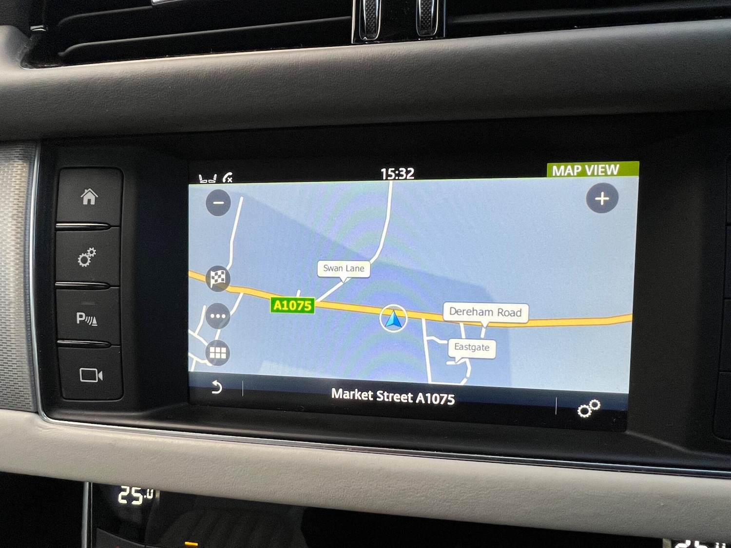 Used Jaguar XF 2016 for sale - 76839393: Photo 96