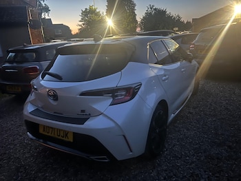 2021 (71) - 1.8 VVT-h GR SPORT CVT Euro 6 (s/s) 5dr