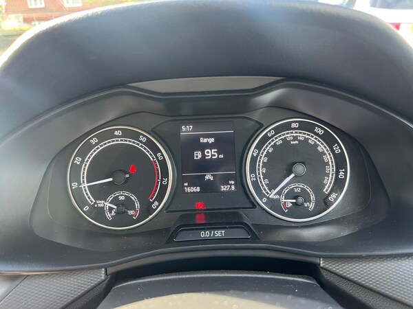 Used Skoda Scala 2023 for sale - 75647328: Photo 79