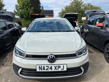 Used Volkswagen Polo 2024 for sale - 76989102: Photo