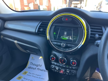 Used MINI Hatch 2020 for sale - 75941402: Photo