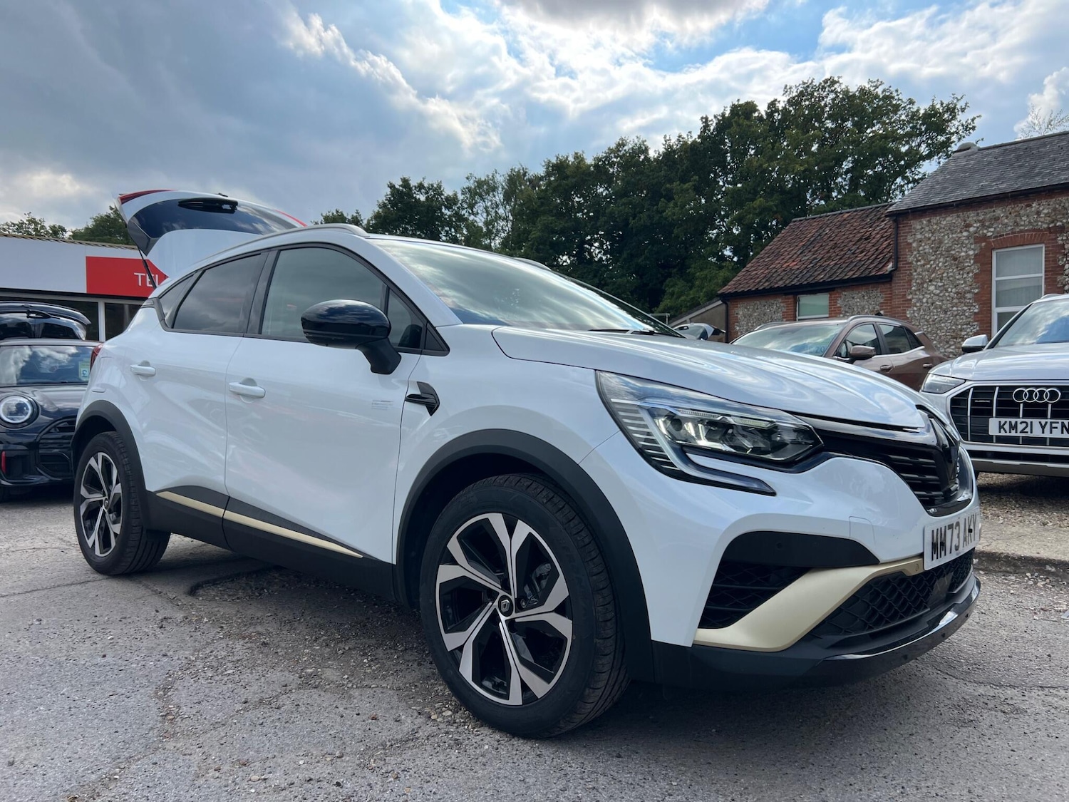 Used Renault Captur 2023 for sale - 76002137: Photo 39