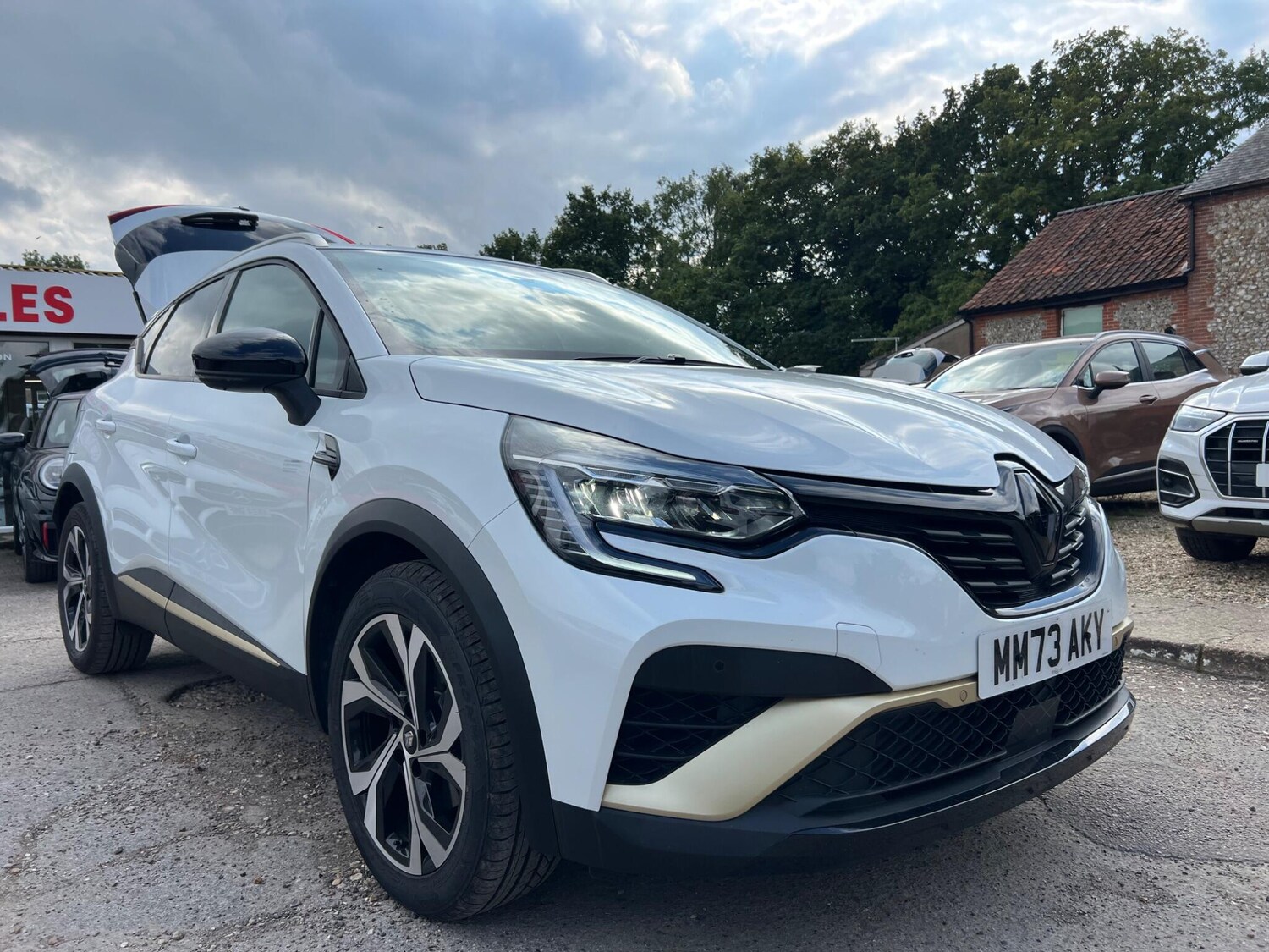 Used Renault Captur 2023 for sale - 76002137: Photo 41
