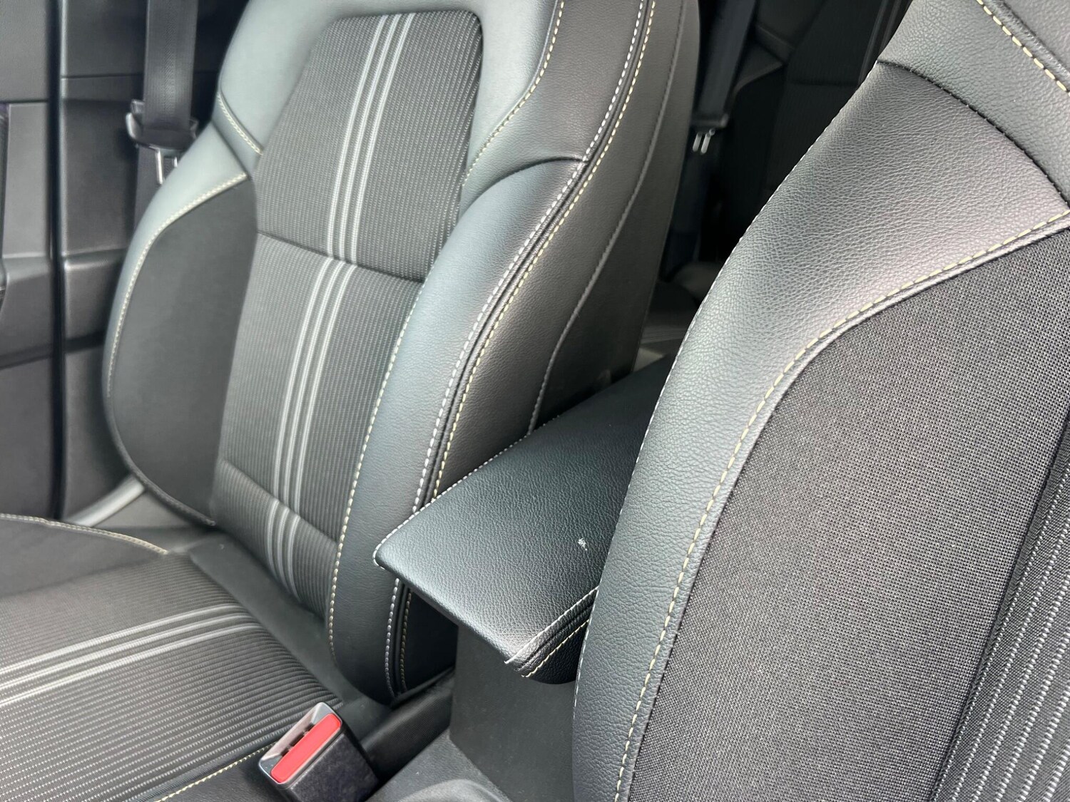 Used Renault Captur 2023 for sale - 76002137: Photo 61