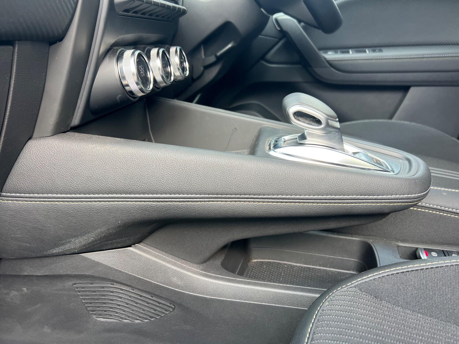 Used Renault Captur 2023 for sale - 76002137: Photo 63
