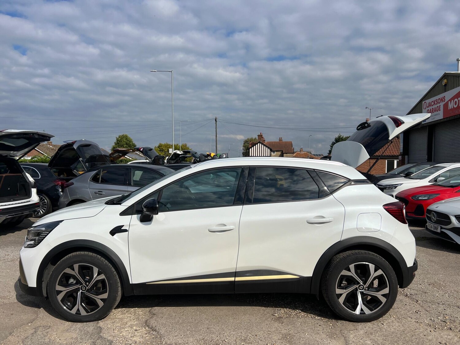 Used Renault Captur 2023 for sale - 76002137: Photo 78