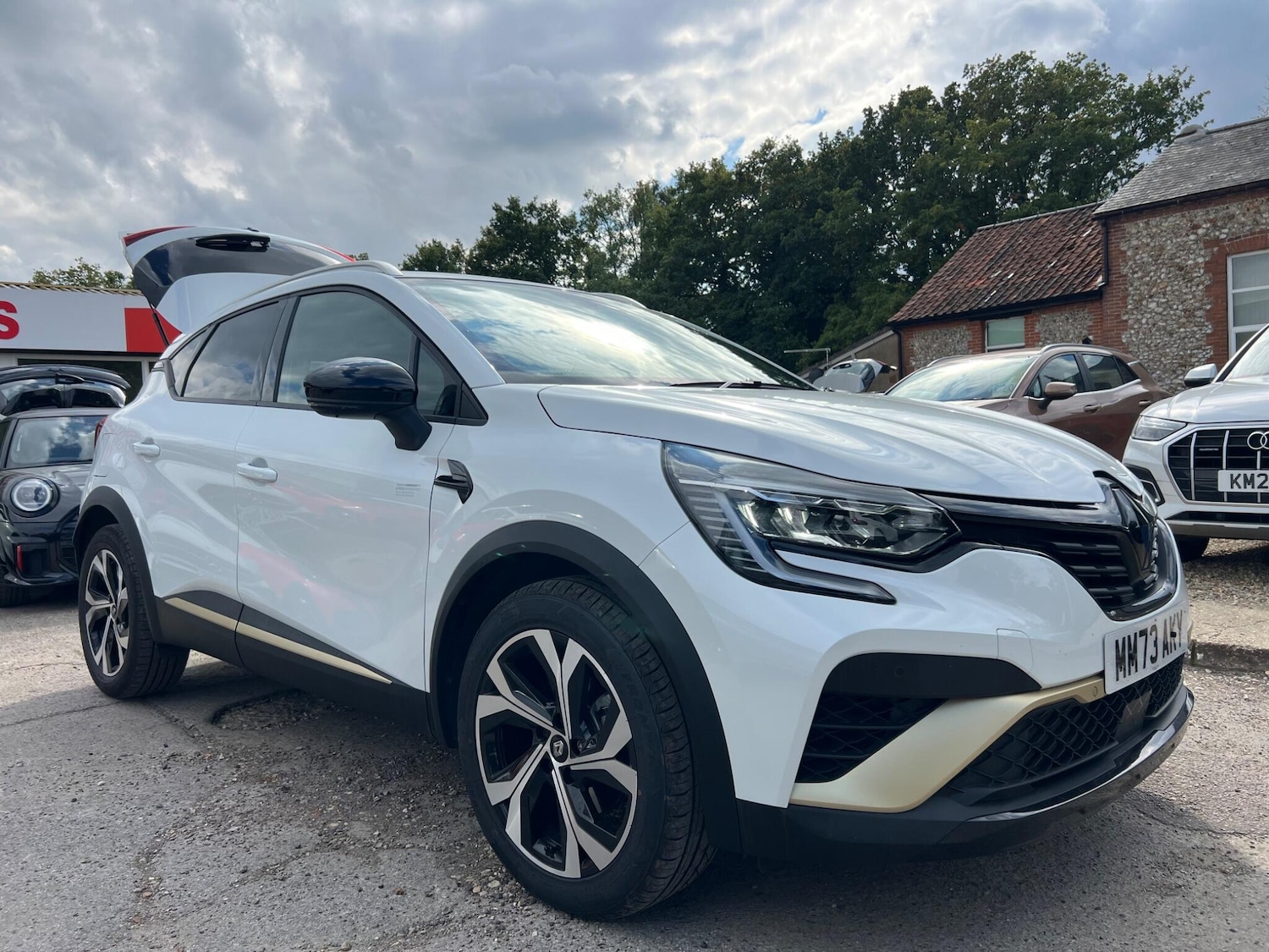 Used Renault Captur 2023 for sale - 76002137: Photo 9