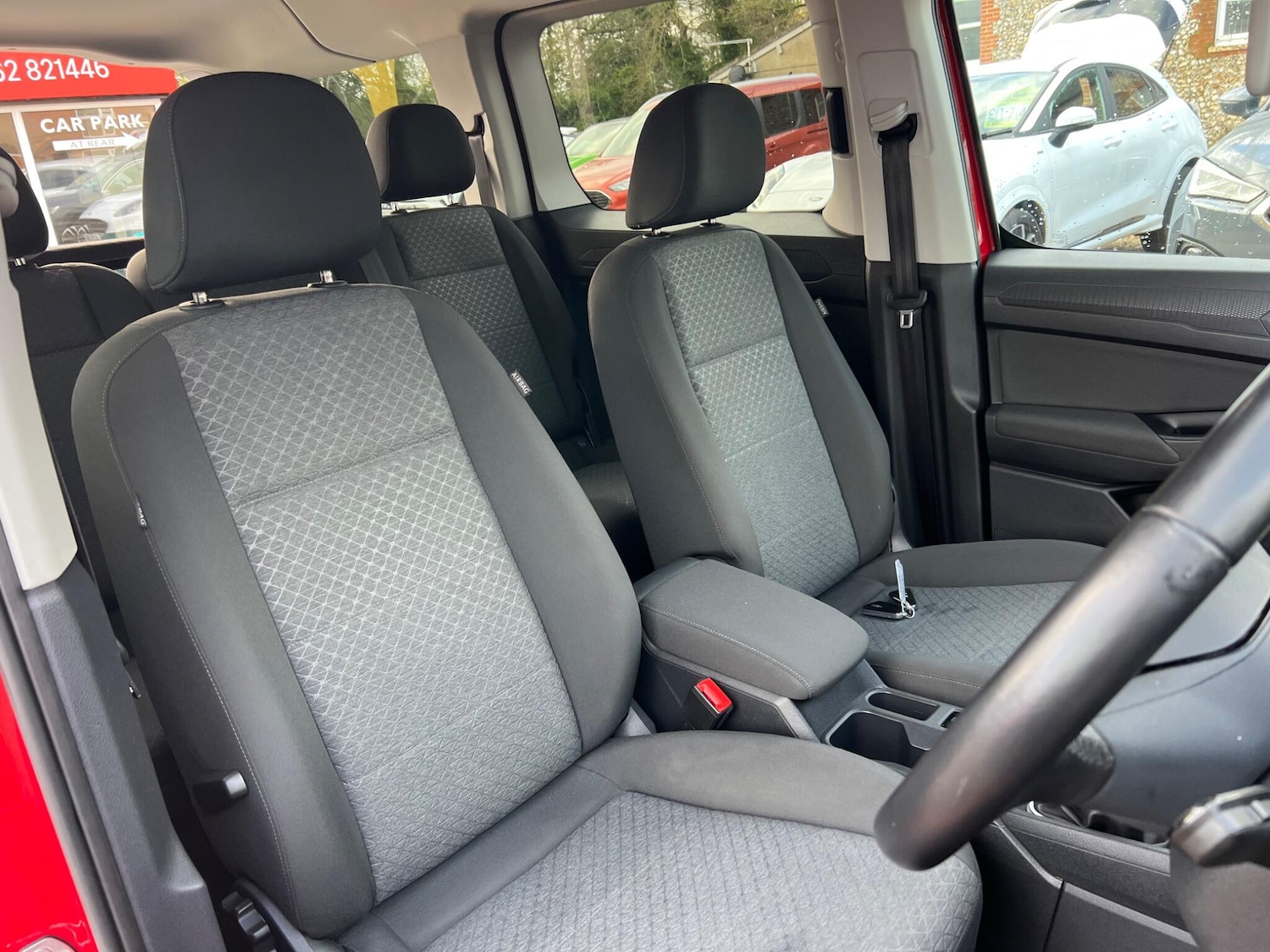 Used Ford Grand Tourneo Connect 2023 for sale - 77358476: Photo 35