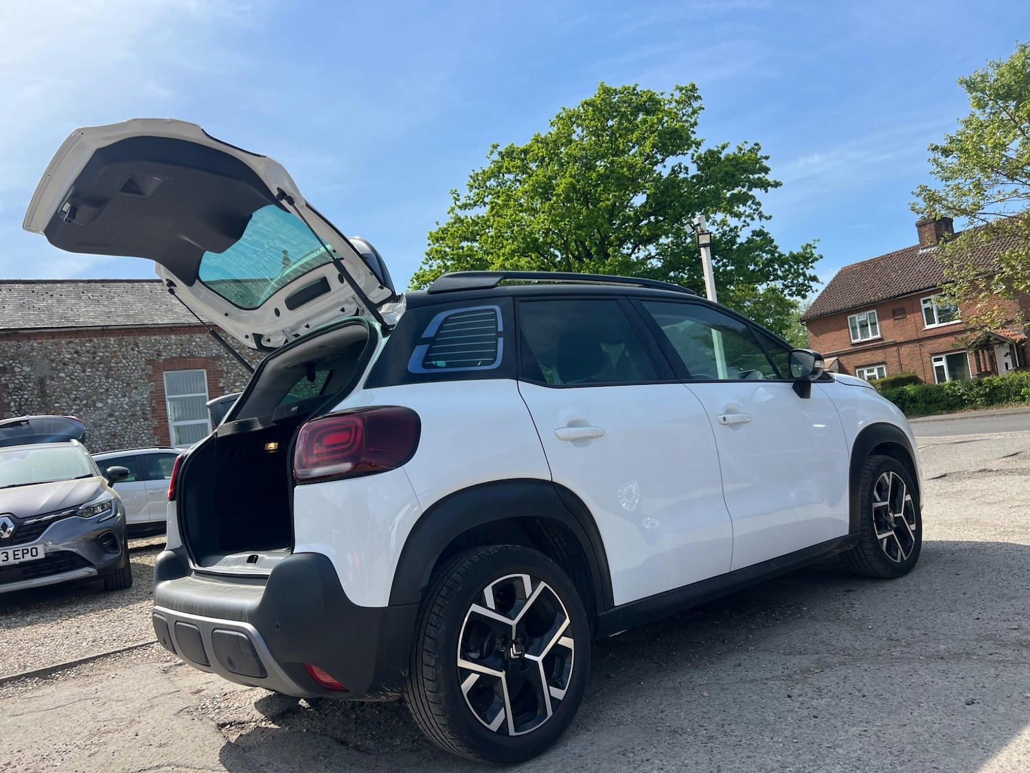 Vehicle 76