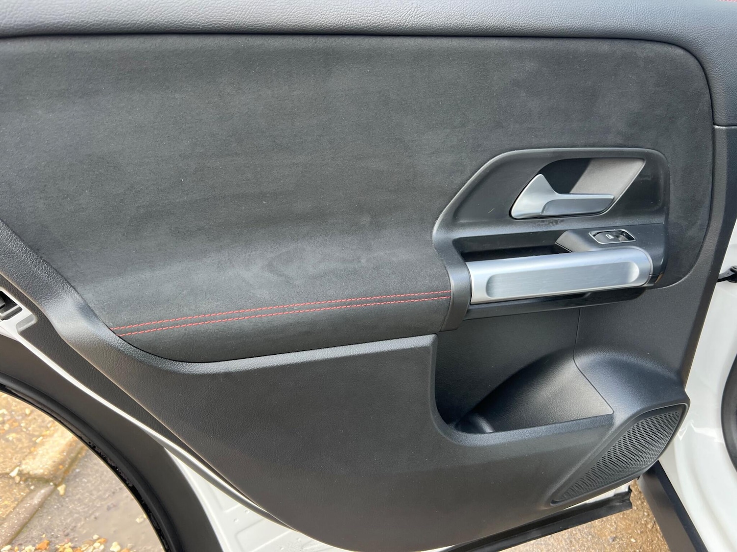 Used Mercedes-Benz GLB 2023 for sale - 77279973: Photo 28