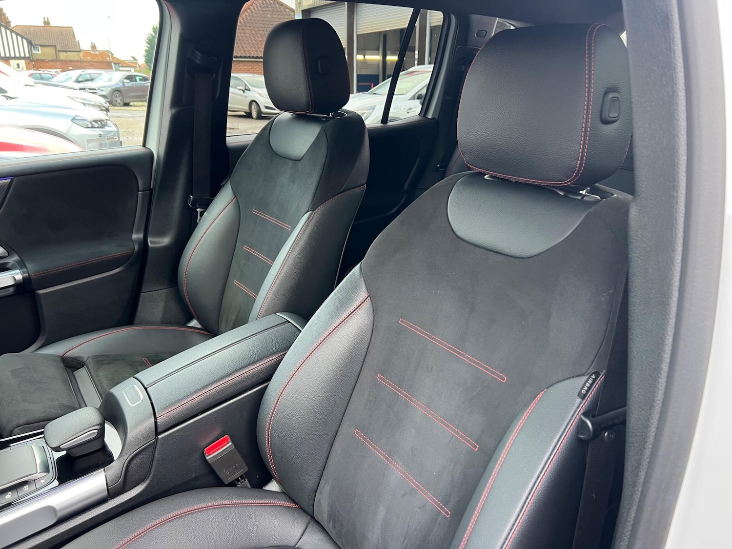 Used Mercedes-Benz GLB 2023 for sale - 77279973: Photo 37