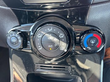 Used Ford Fiesta 2015 for sale - 78307049: Photo