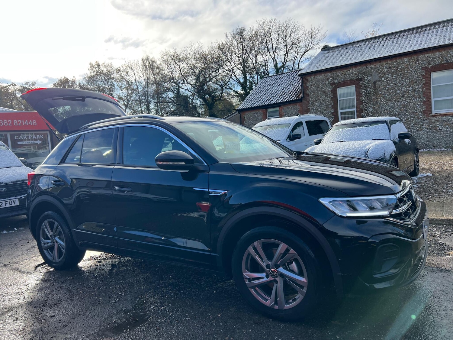 Used Volkswagen T-Roc 2024 for sale - 76499406: Photo 10