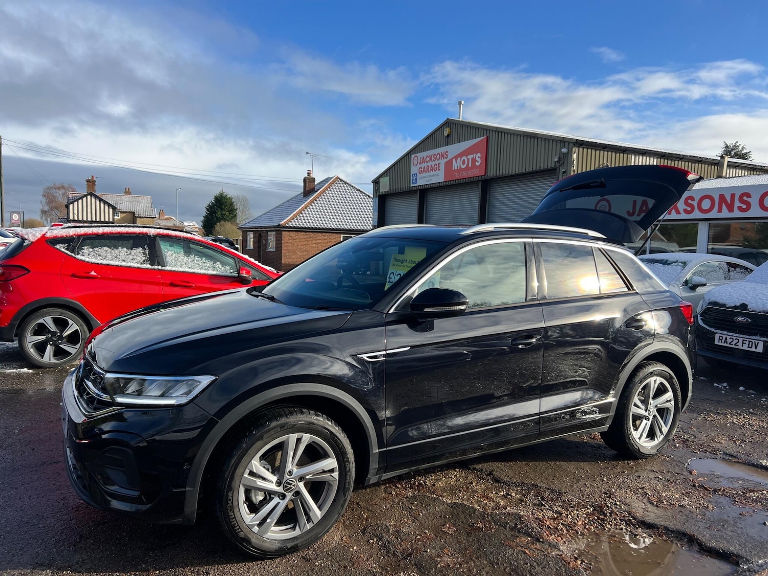 Used Volkswagen T-Roc 2024 for sale - 76499406: Photo 24