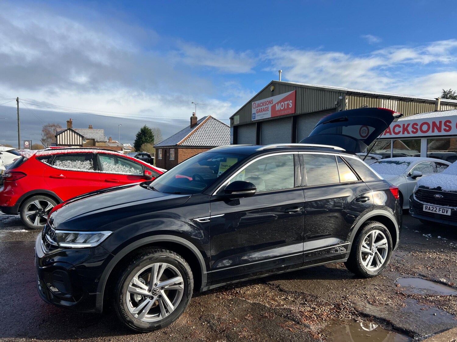 Used Volkswagen T-Roc 2024 for sale - 76499406: Photo 25