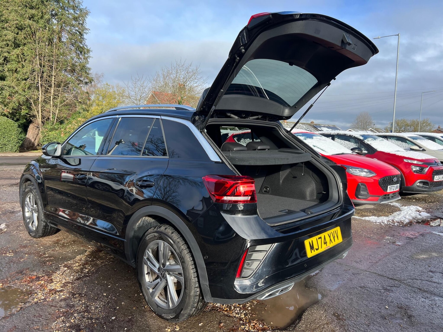 Used Volkswagen T-Roc 2024 for sale - 76499406: Photo 5