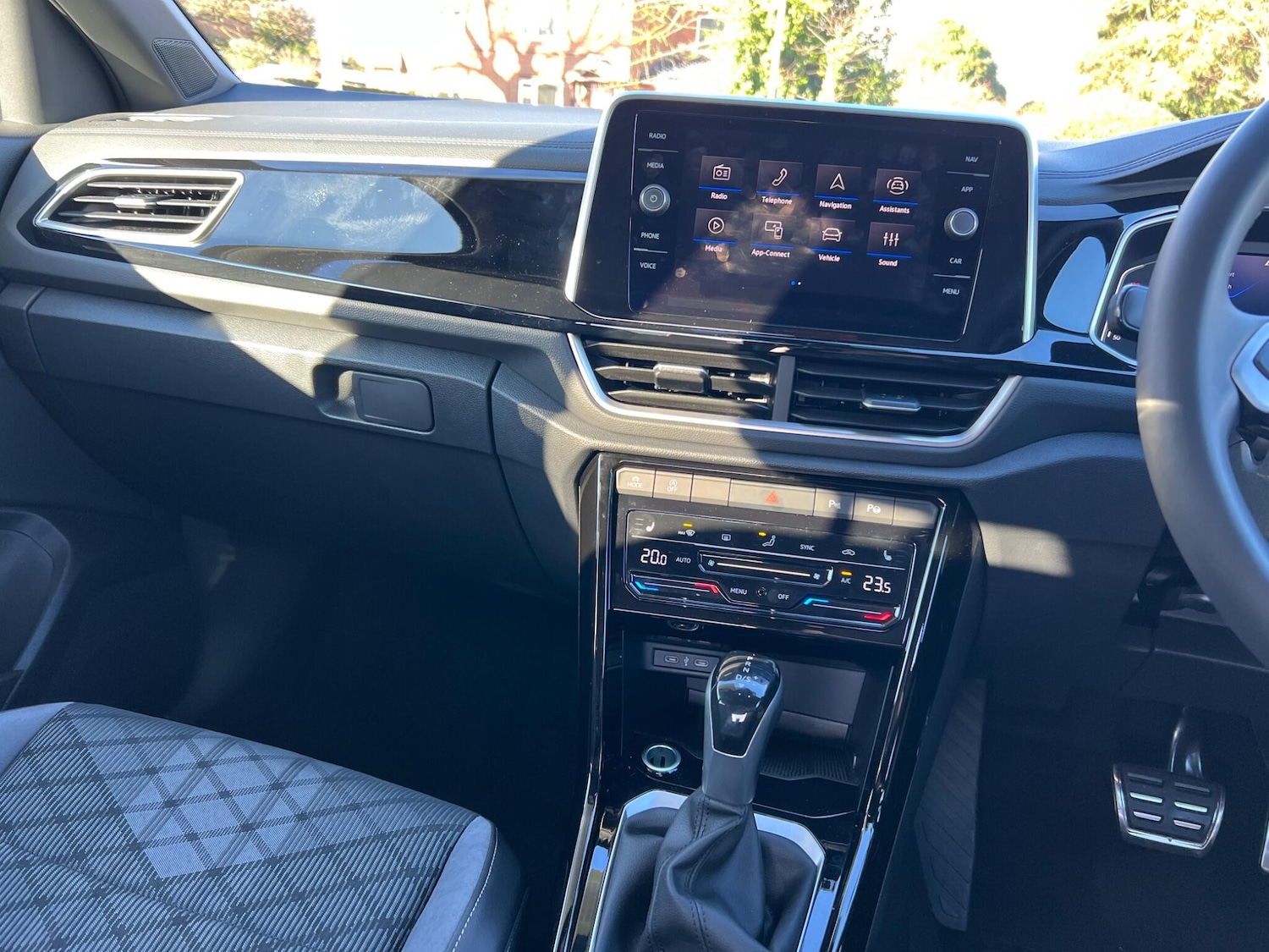 Used Volkswagen T-Roc 2024 for sale - 76499406: Photo 54