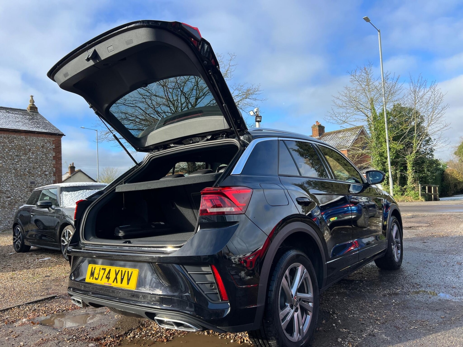 Used Volkswagen T-Roc 2024 for sale - 76499406: Photo 6